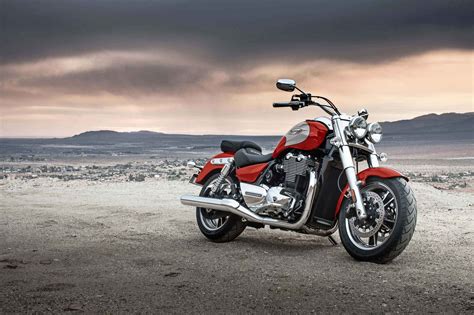 Great savings free delivery / collection on many items. 2018 Triumph Thunderbird Commander Review • Total Motorcycle