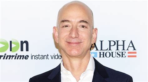 At his peak he owned 80 million shares of amazon. Jeff Bezos Net Worth And Assets | Celebrity Net Worth