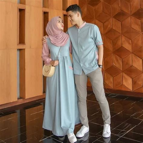 Style baju kebaya batik couple sangat modis dan kekinian. Baju Kondangan Couple Kekinian Remaja / Anami Couple Gamis Batik Pesta Remaja Fashion Pesta ...