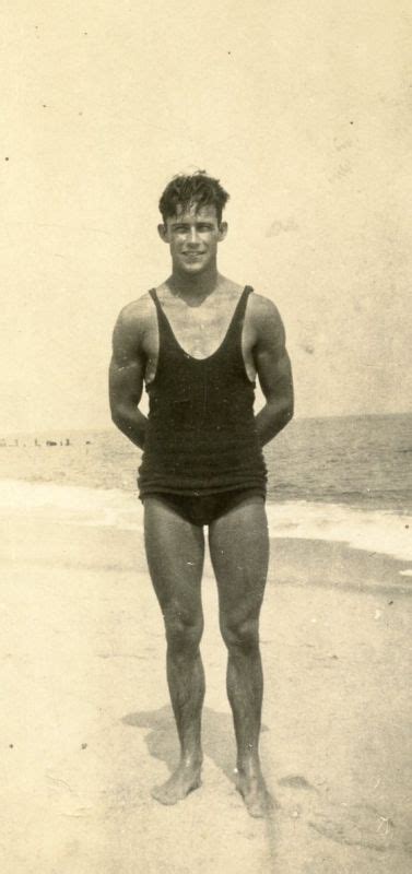 Pin By Karina Cabrera Alvarez On Hirtory Vintage Swimmer Vintage Men