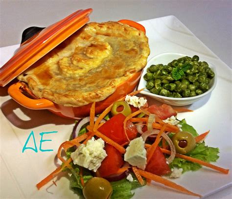 A classic homemade steak and kidney pie is tasty british comfort food that's perfect for the autumn and winter months, and a great alternative for sunday lunch. DIVINE STEAK AND KIDNEY PIE - Your Recipe Blog