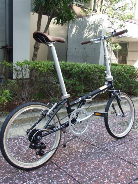 Tell for us, which the model of your dahon? avelo Bicycle shop: Dahon Boardwalk D7 | ダホン ボードウォーク D7 ...