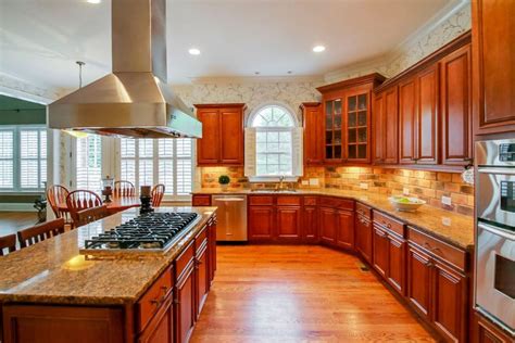 The experience and know how of an interior designer are crucial especially if the renovation is a complex one. 47 Brick Kitchen Design Ideas (Tile, Backsplash & Accent ...