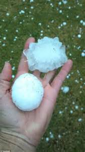 Illinois Weather Three Tornadoes And Golf Ball Sized Hail Damage Homes