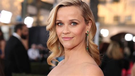 Reese Witherspoon Dances Around Spotless Kitchen Sparks Fan Reaction Hello