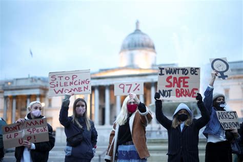London Police Under Pressure Over Clashes At Womens Protest Pbs News Weekend