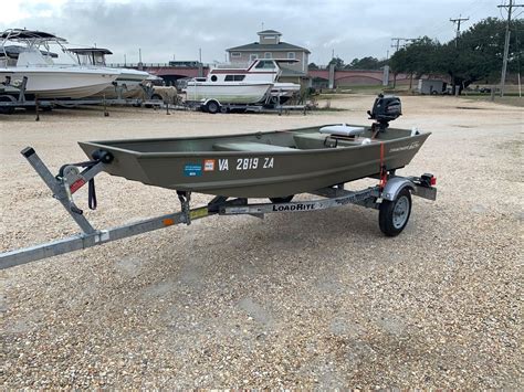 2019 Tracker Topper 1236 Riveted Jon Boat