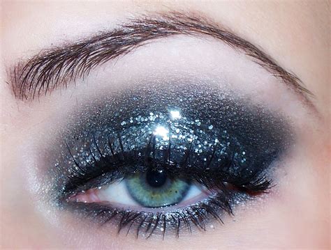 19 Glamorous Makeup Ideas And Tutorials For New Years Eve