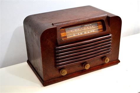 WWII Era 1942 Philco Transitone Model 42-322 AM Radio Sounds Great Har - Retro Radio Farm