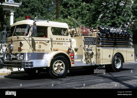 Usa Us Fire Truck Mack C Model Pumper Stock Photo Alamy