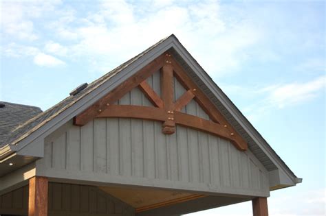 The webs are studs oriented vertically and usually spaced at 12, 16 or 24 in. Gable Trusses - Stoney Creek