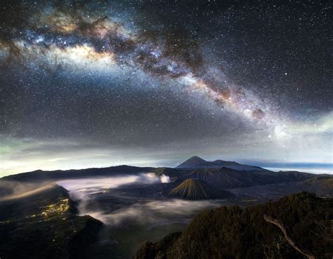 The Milky Way Over Mount Bromo In Indonesia Photo Grey Chowcaters
