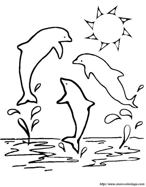 Ausmalbilder Delfin Bild Drei Delfine Zusammen