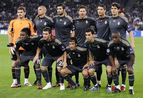 Real madrid club de fútbol, commonly referred to as real madrid, is a spanish professional football club based in madrid. Real Madrid | Minicnemanja10's Blog