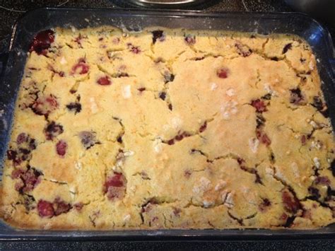 Or you can line your muffin tin with muffin/cupcake liners. Weight Watchers Dump Berry Cake Recipe - Food.com