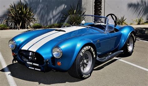 The 20 Most Iconic Classic Cars Of The 1960s Hotcars Shelby Cobra