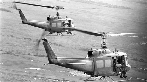 Hueys Over Vietnam 1967 Soldiers Of The Us 25th Infantry Flickr