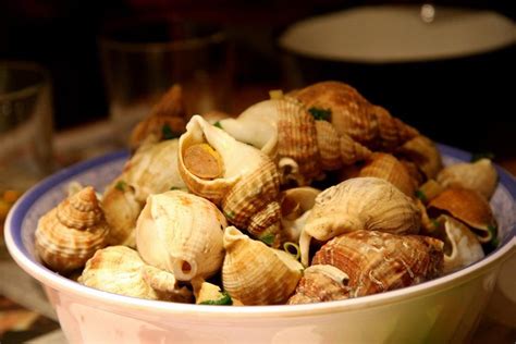 In theevening, we 10 dinner in an expensivefrench restaurant. Steamed seafood (what the heck of their name?) | Seafood dinner, Steam seafood, Food