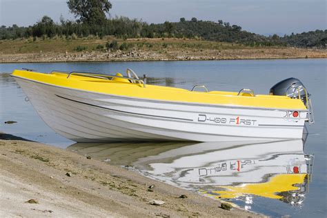 4,241 likes · 2 talking about this · 157 were here. DIPOL D-400 F1RST - DIPOL embarcaciones