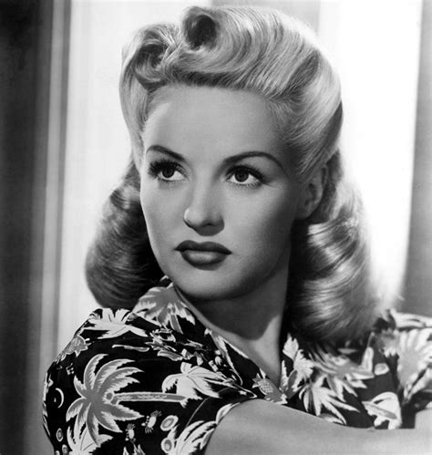 how to do 1940s hairstyles victory rolls