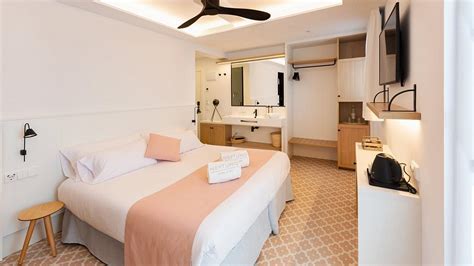 Check spelling or type a new query. Hotel Neptuno - Calella - Beachtours