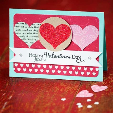 Add extra decorations, like hearts and cupid bows, surrounding the letters for extra decorations. 32 Ideas for Handmade Valentine's Day Card | Interior ...