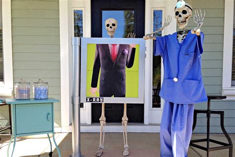 funny ways to pose skeletons in your yard thompson whistre80