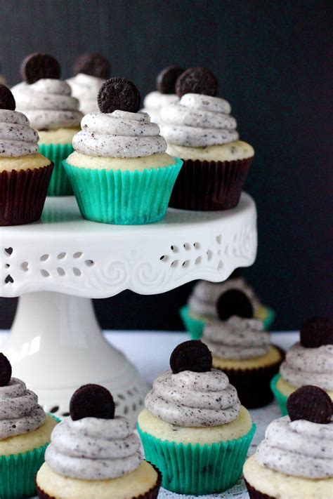 3 easy and delicious dessert recipes for oreo lovers. Cookies & Cream Cupcakes - Your Cup of Cake