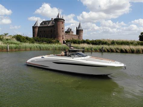 Riva 44 Rivarama Lengers Yachts Luxury Yacht Dealer Europe