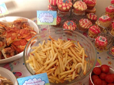Pin By Melissa Lippencott On Peppa Pig Party Peppa Pig Party Food