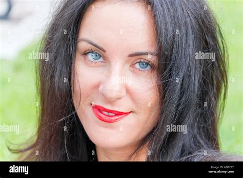 Portrait Brunette Hi Res Stock Photography And Images Alamy