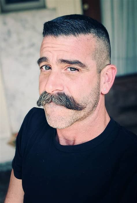 It's a matter of fact that great hair turn out to be more important than having a perfect hairstyle or haircut. 40 Best Handlebar Moustache Ideas : How to Grow & Style a ...