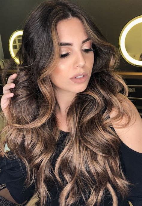 Morena Iluminada 55 Fotos Para Todos Os Cabelos 2019 Brown Hair Balayage Blonde Hair With
