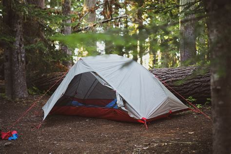 The extended arch shape is easy to set up and creates an interior space with steep sidewalls and pl. MSR Carbon Reflex 1 Review - BIKEPACKING.com