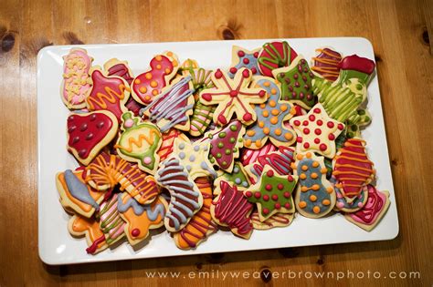 See more ideas about christmas cookies, cookie decorating, gingerbread. sugar cookies and homemade natural food coloring | Emily ...