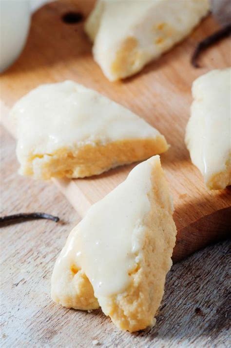 Delicious homemade scones are a real treat and not so difficult to make. Keto Scones | Super Yummy Low Carb Copycat Starbucks