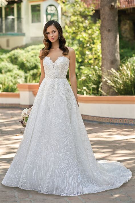 Discover over 15736 of our best selection of. T212011 Beautiful Embroidered Lace Strapless Wedding Dress ...