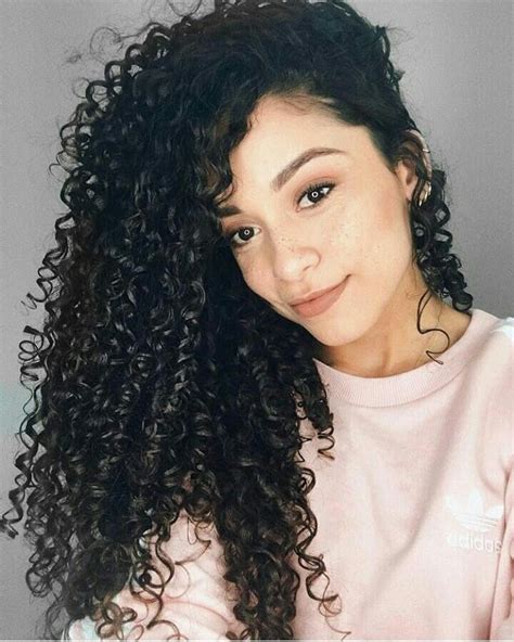 Pin By Juliana Pereira On Cabelos Cacheados Curly Hair Styles Curly Hair Styles Naturally
