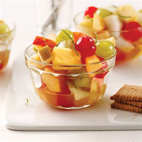 Salade De Fruits Classique Avec Cerises Au Marasquin Je Cuisine