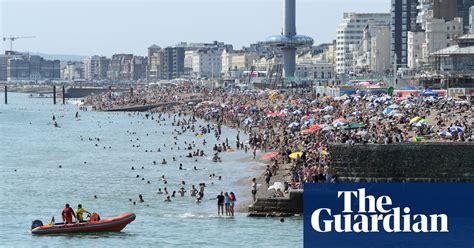 British Bask In The July Heat In Pictures Uk News The Guardian