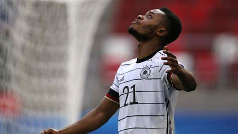 Portugal gewinnt mit 3:0 gegen die schweiz und steht somit im viertelfinale. U21-EM: Deutschland trifft im Viertelfinale der ...