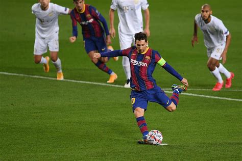Ferencváros vs barcelona kick off at 12:00 pt/15:00 et/20:00 gmt/21:00 cet. Sweet 16 for Messi as Barcelona thump Ferencvaros | Dhaka ...