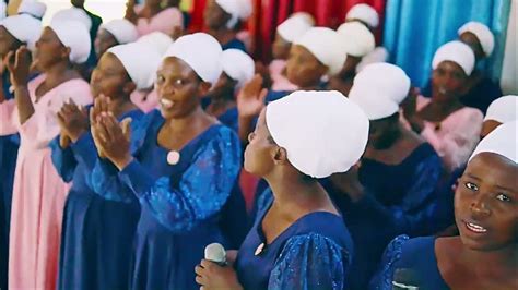 🔴 Jehovah Jireh Choir Imana Ibakoresheje Ibyubutwari Youtube
