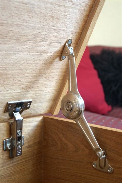 As you know by now, a soft close hinge is basically a standard hinge with a damper that slows the closing of the door. Wooden toy box with soft close safety hinges | ящик для ...