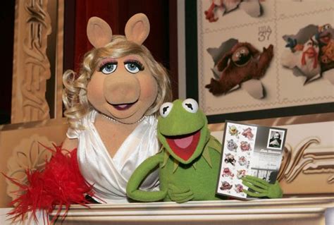 Muppets Misery Kermit And Miss Piggy Break Up The Mercury News