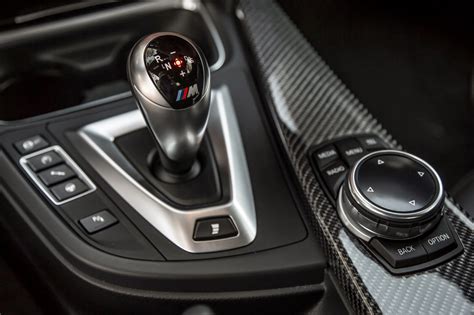 Please be sure to select the correct style shifter: 2015-BMW-M4-gear-knob - Motor Trend en Español