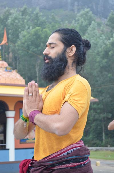 The Himalayan Yogi Who Knows His Billions