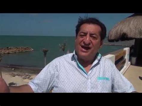 En el 2010, jorge oñate recibió uno de los premios a la excelencia musical del grammy latino, aquí, con otros artistas y galardonados. JORGE OÑATE: 50 AÑOS DE VIDA MUSICAL 1967 - 2017 - YouTube