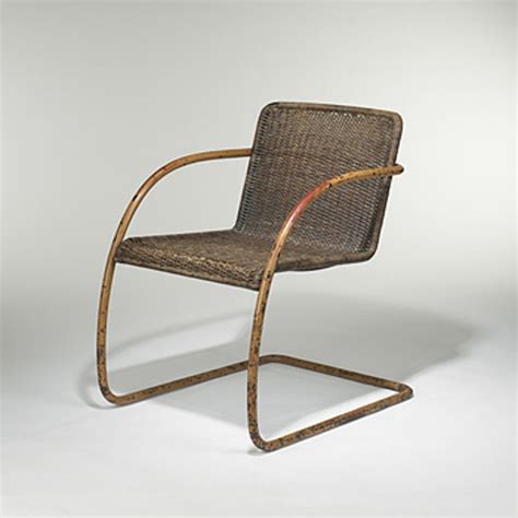 Mies van der rohe began his career in architecture in berlin, working as an architect first in the studio of bruno paul and then, like le corbusier and walter gropius, for peter behrens. LUDWIG MIES VAN DER ROHE AND LILLY REICH, cantilever chair ...