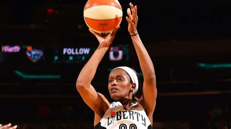 Former Husky Swin Cash Re Signed By New York Liberty The Uconn Blog